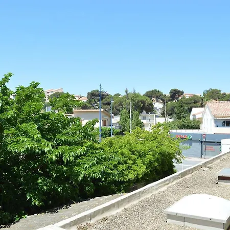 Front De A Deux Pas De La - Fr-1-229d-63 Apartmán *