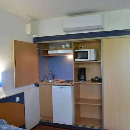 Apartmán Front De A Deux Pas De La - Fr-1-229d-63 *